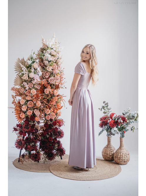 Inez - maxi šaty  s nariaseným topom a romantickými rukávmi, v alchímiovej farbe