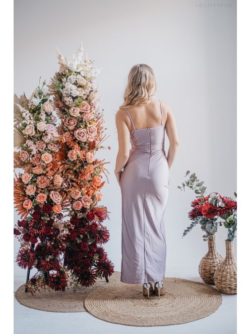 Abigél – maxi šaty s preloženým dekoltom, vpredu nariasená úzka sukňa, vo farbe alchimia