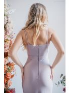 Abigél – maxi šaty s preloženým dekoltom, vpredu nariasená úzka sukňa, vo farbe alchimia