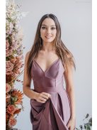 Zenina - maxi šaty s výstrihom do V a špagetovými ramienkami, vo farbe supernatural