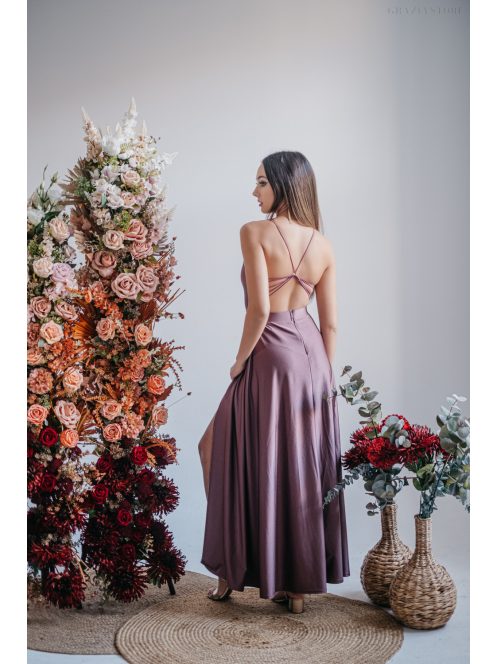 Gitta - maxi  šaty so špeciálnym riešením chrbta, v supernatural farbe