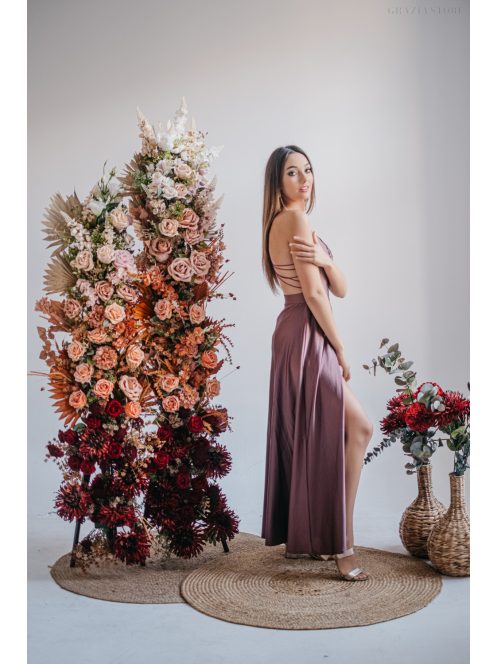 Gitta - maxi  šaty so špeciálnym riešením chrbta, v supernatural farbe