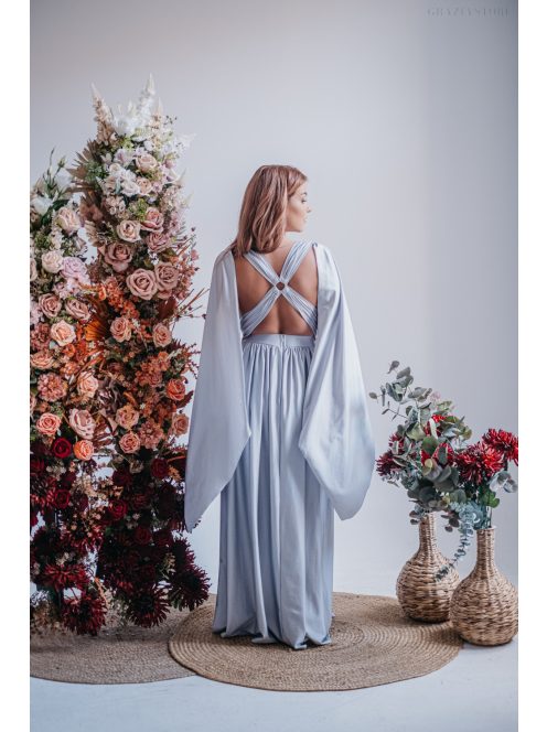 Scarlett - špeciálne maxi šaty s prekríženou látkou na chrbte,  vo filigránovej farbe