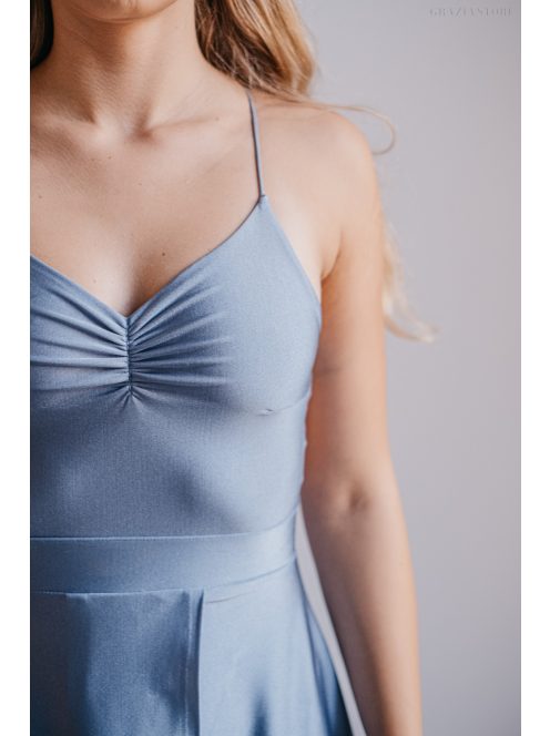 Gitta - maxi šaty  so špeciálnym riešením chrbta, vo farbe riva