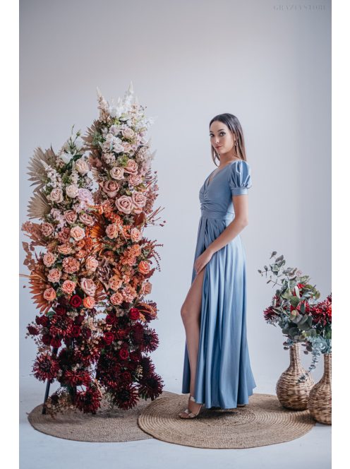 Ramóna - maxi šaty s mierne pufovanými rukávmi a nariaseným výstrihom, vo farbe riva