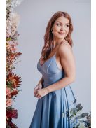 Zenina - maxi šaty s výstrihom do V a špagetovými ramienkami, vo farbe riva