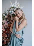 Dália – maxi šaty so zaväzovaním na chrbte, vo foresty zelenej farbe