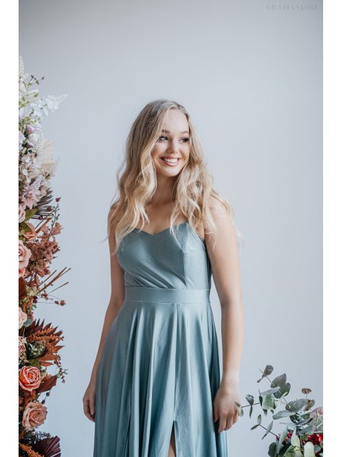 Dália – maxi šaty so zaväzovaním na chrbte, vo foresty zelenej farbe