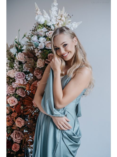 Dália – maxi šaty so zaväzovaním na chrbte, vo foresty zelenej farbe