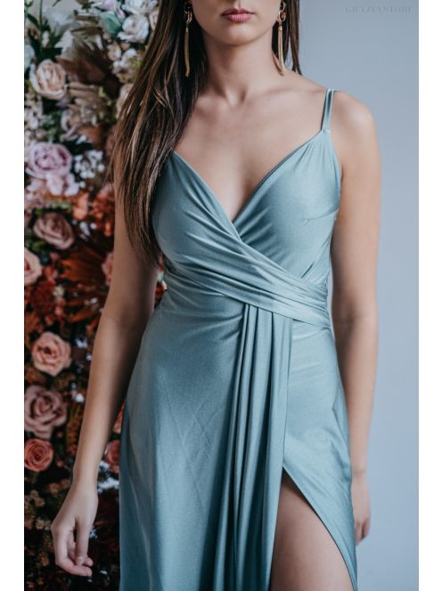 Elenor - maxi šaty s výstrihom do V a tenkými ramienkami,  vo foresty zelenej farbe. 