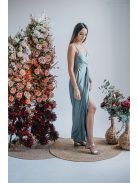 Elenor – vékony pántos V-kivágású maxi ruha foresty színben