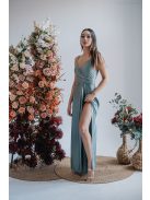 Elenor - maxi šaty s výstrihom do V a tenkými ramienkami,  vo foresty zelenej farbe. 