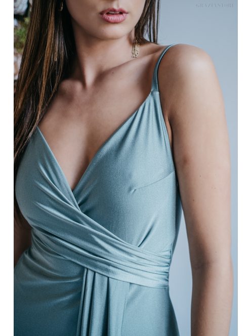 Elenor - maxi šaty s výstrihom do V a tenkými ramienkami,  vo foresty zelenej farbe. 