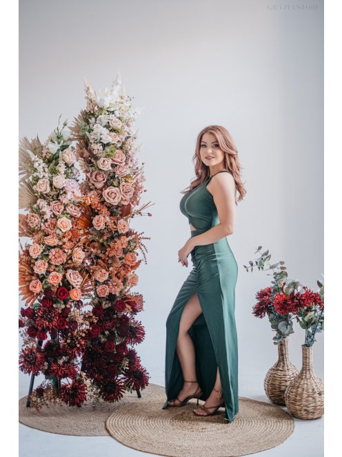 Eliza - špeciálne maxi šaty s úzkou sukňou, vo farbe goblin