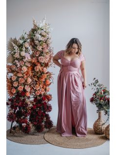   Inez - maxi šaty s nariaseným topom a romantickými rukávmi, vo farbe shiva