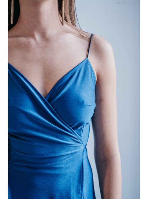 Antónia - zavinovacie šaty s tenkými ramienkami a asymetrickou sukňou, vo farbe isola