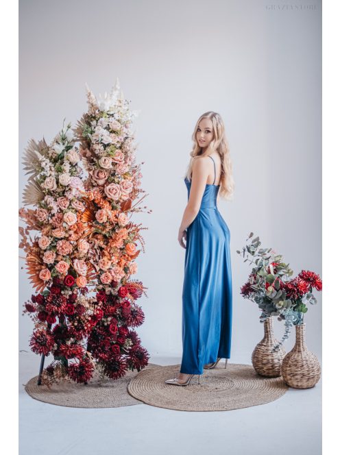 Sophie - maxi šaty s tenkými ramienkami a výstrihom v tvare srdca,  vo farbe isola