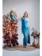 Freya - jednoramenné maxi šaty s priliehavou sukňou,  v modrej fondale farbe