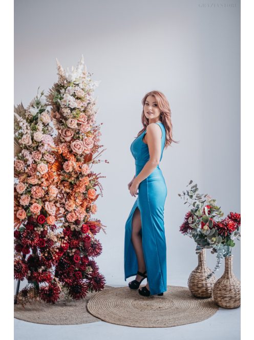 Zóra - maxi šaty s preloženou látkou na dekolte a úzkou sukňou,  v modrej fondale farbe