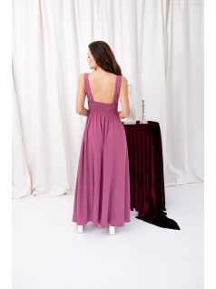   Mira - mušelínové maxi šaty s výstrihom do V a nariasenou gumenou časťou na chrbte,  v rose farbe.