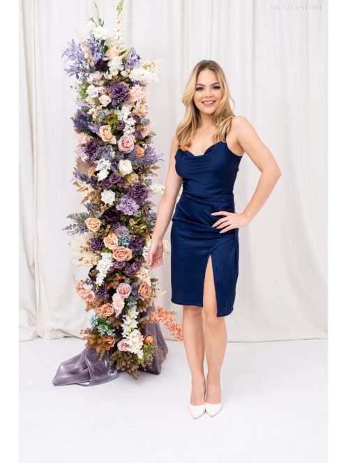 Lola - mini šaty s bočným nariasením a padavým výstrihom z light saténového materiálu, v tmavo-modrej farbe