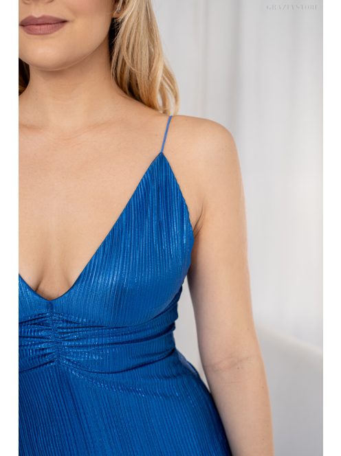 Emili- maxi šaty s výstrihom do V a tenkými ramienkami z lesklej plisovanej látky, v modrej farbe