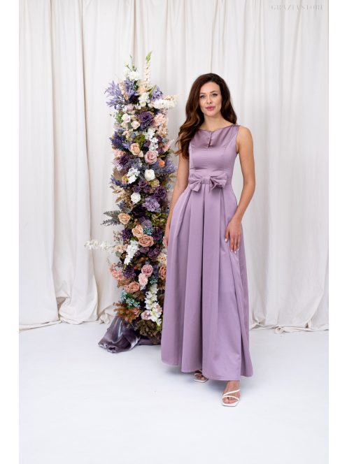 Manka - bezrukávové, saténové maxi šaty, zdobené mašľou v páse, v staroružovej farbe