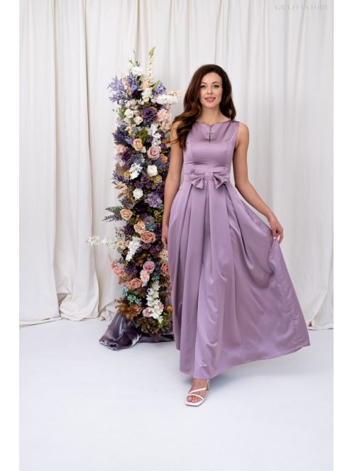 Manka - bezrukávové, saténové maxi šaty, zdobené mašľou v páse, v staroružovej farbe