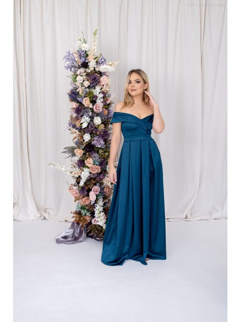 Audrey - maxi šaty so srdiečkovým výstrihom,  zo saténového materiálu, v petrolejovej modrej farbe