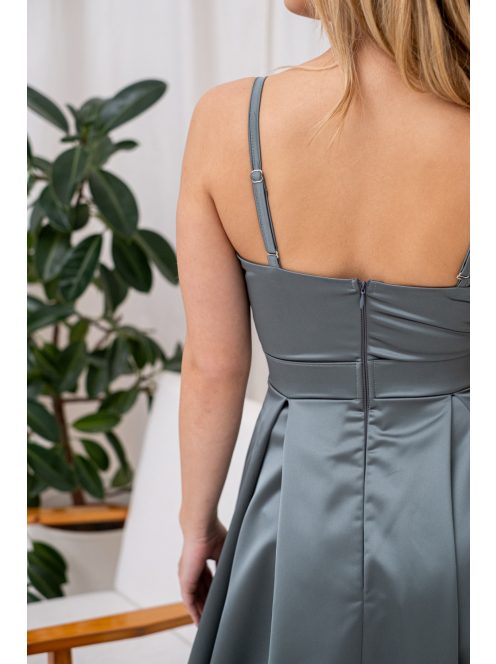 Chloe - saténové maxi šaty s tenkými ramienkami a srdiečkovým výstrihom, v zeleno-sivej farbe