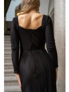 Miranda - plisované maxi šaty s dlhým rukávom, v čiernej farbe