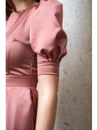 Andrea - saténové maxi šaty s pufovanými rukávmi a špeciálnym vykrojeným chrbtom, v tehlovej farbe