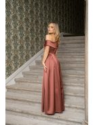 Audrey - saténové maxi šaty so srdiečkovým výstrihom, v tehlovej farbe