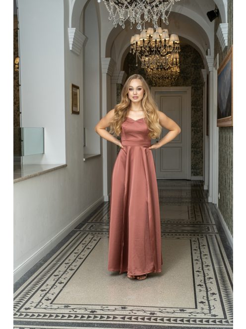 Dália - saténové maxi šaty tehlovej farby, so zaväzovaním na chrbte