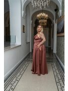 Zenina - saténové maxi šaty s výstrihom do V a špagetovými ramienkami, v tehlovej farbe