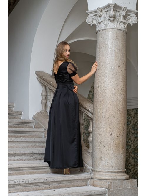 Ramóna - čierne maxi šaty s mierne pufovanými rukávmi, nariaseným výstrihom, zo saténovej látky a trblietavým tylom