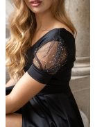 Ramóna - čierne maxi šaty s mierne pufovanými rukávmi, nariaseným výstrihom, zo saténovej látky a trblietavým tylom