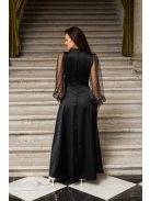 Írisz - saténové maxi šaty so špeciálnym výstrihom a dlhými tylovými rukávmi so štrasom, v čiernej farbe