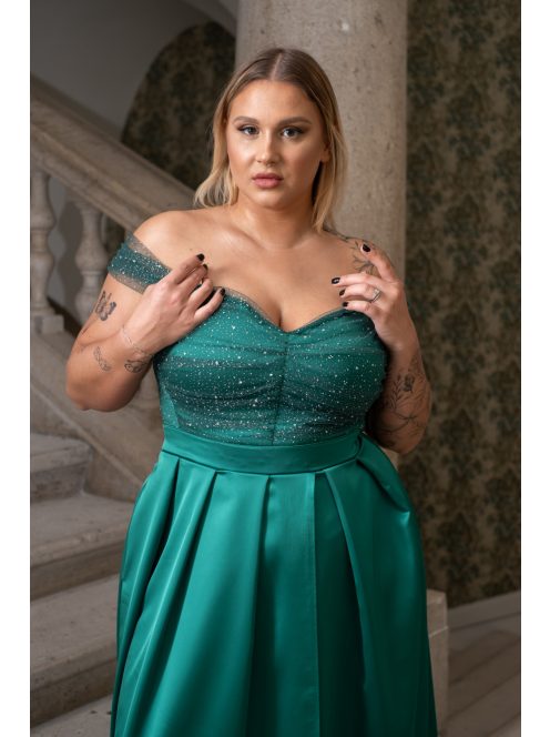 Inez - romantické, saténové maxi šaty s nariaseným topom a trblietavým tylom, v zelenej farbe