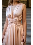 Kamilla - špeciálne maxi šaty so šnurovaním na chrbte, z light saténového materiálu,  v broskyňovej farbe