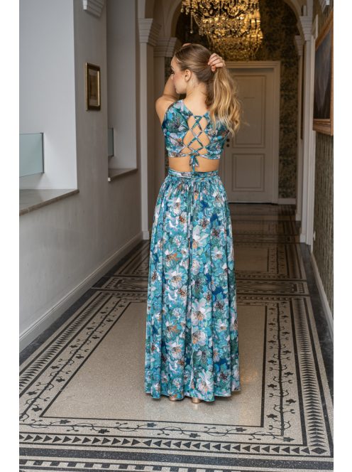 Kamilla - špeciálne maxi šaty so šnurovaním na chrbte, vzorované, z light saténového materiálu