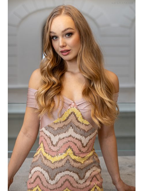 Ingrid - farebné, flitrované, mini šaty bez ramienok