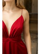 Zelma - light saténové maxi šaty so špagetovými ramienkami, s hlbokým výstrihom a sukňou do A, vo višňovo-červenej farbe