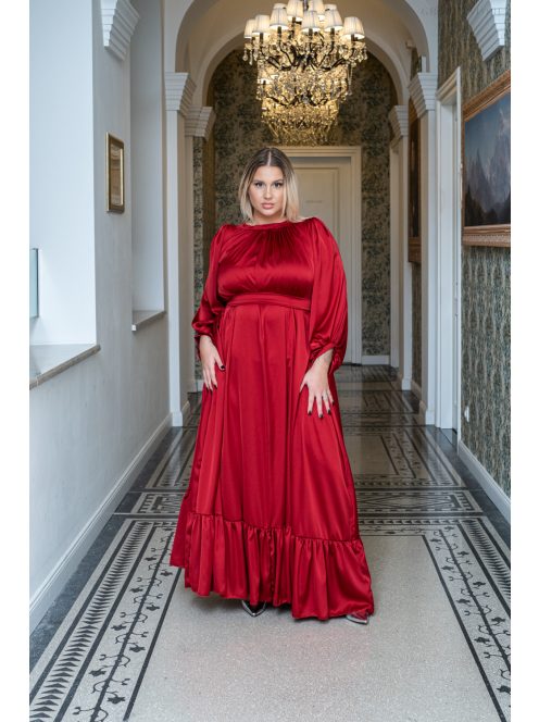 Clarissa - maxi šaty s dlhým rukávom a volánovým spodkom, z light saténového materiálu vo višňovo-červenej farbe