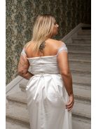 Inez - romantické, biele saténové maxi šaty s nariaseným topom a trblietavým tylom