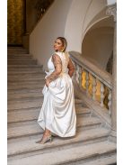 Manka - bezrukávové, saténové maxi šaty, zdobené mašľou v páse, v bielej farbe