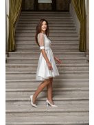 Andrea - biele mini šaty s pufovanými rukávmi a špeciálnym strihom na chrbte, zo saténového materiálu s kamienkovým tylom