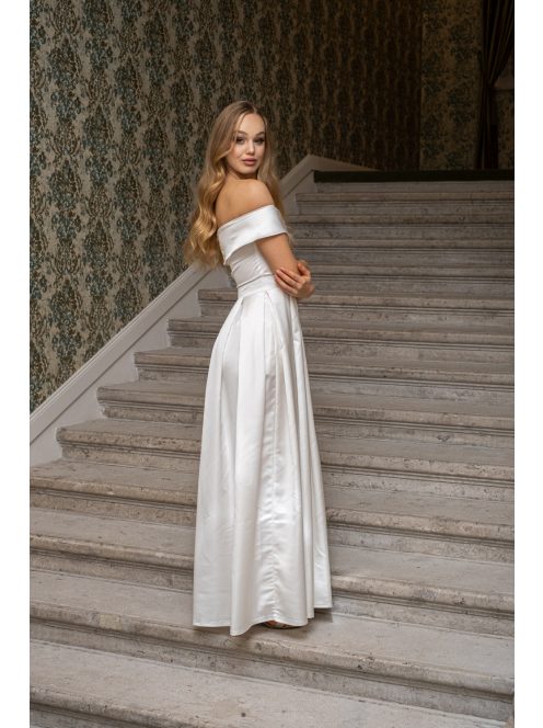 Audrey - saténové maxi šaty so srdiečkovým výstrihom, v bielej farbe