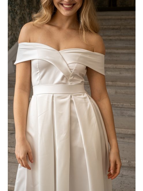 Audrey - saténové maxi šaty so srdiečkovým výstrihom, v bielej farbe