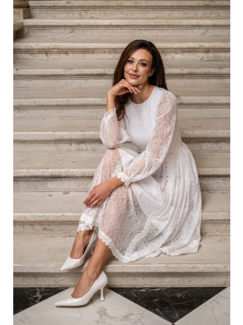 Csinszka - čipkované midi šaty s dlhým rukávom, v bielej farbe